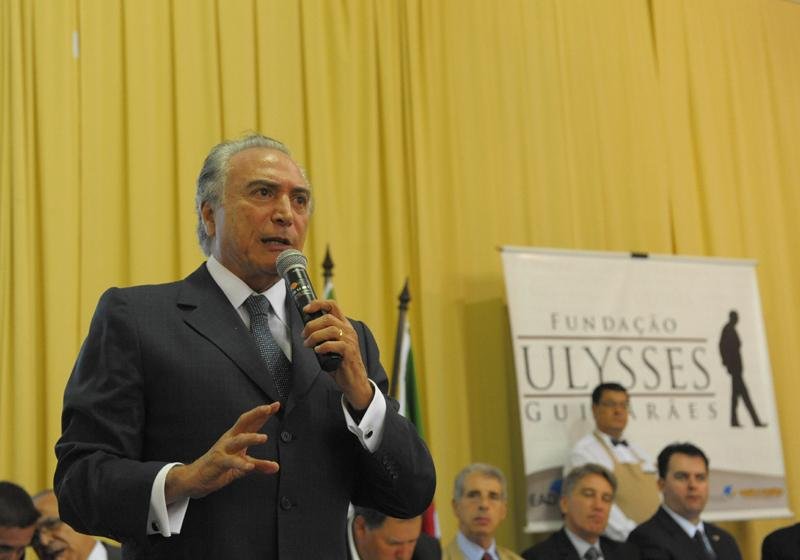 Principal nome do partido para 2014, Jos&eacute; Ivo Sartori n&atilde;o compareceu ao almo&ccedil;o na Capital