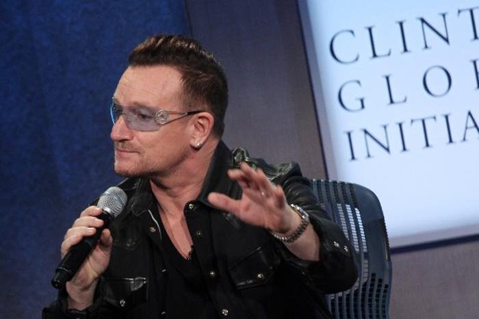 U2 libera em seu site nova m&uacute;sica &acute;Ordinary Love` 