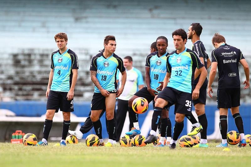 Quatro estrangeiros viajar&atilde;o com Gr&ecirc;mio para Campinas 