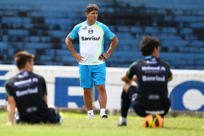 Rach&atilde;o e treino de bola parada escondem time do Gr&ecirc;mio