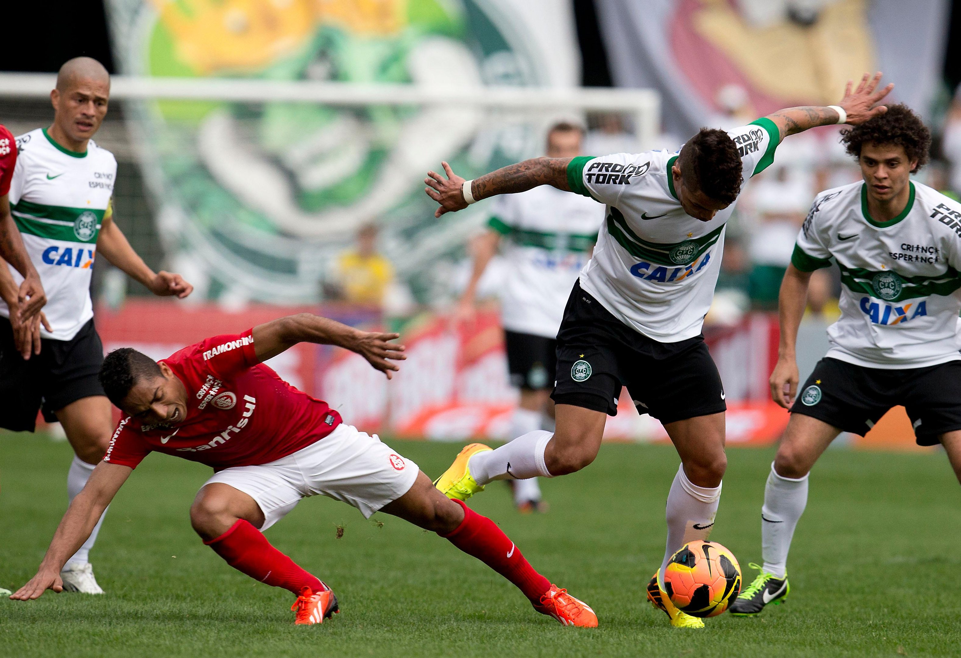 Colorado precisa bater o Coritiba para acabar com risco de rebaixamento
