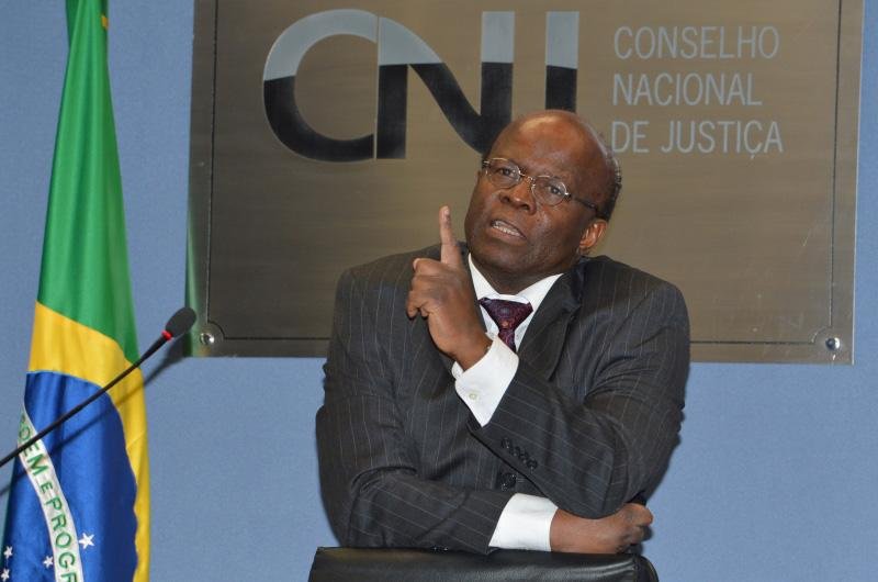 Joaquim Barbosa pressionou por mudan&ccedil;as por discordar de decis&otilde;es 