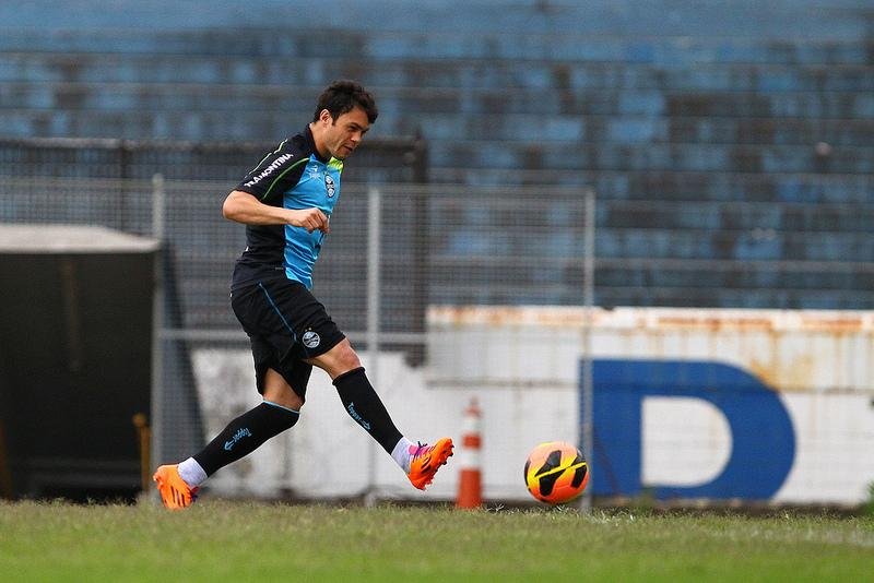 STJD julga efeito suspensivo e Kleber pode desfalcar Gr&ecirc;mio   