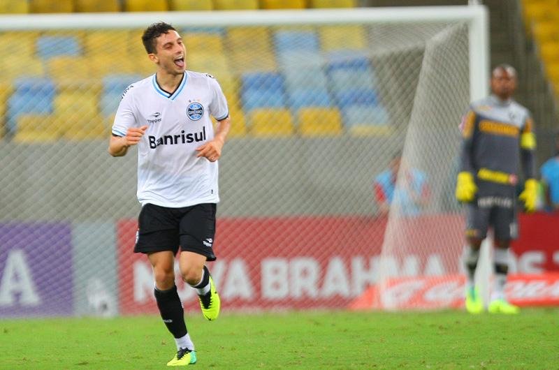 O lateral-esquerda do Gr&ecirc;mio Alex Telles foi o &uacute;nico jogador da dupla Gre-Nal escolhido na sele&ccedil;&atilde;o do Campeonato Brasileiro