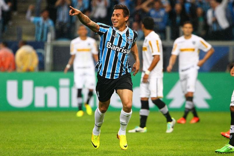 Chileno tem contrato se encerrando com o Gr&ecirc;mio no final do ano