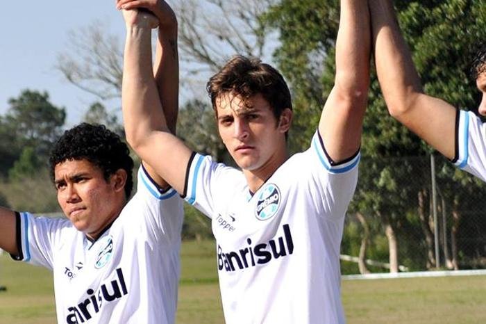 Canavesio far&aacute; parte dos atletas sub-20 que ser&atilde;o al&ccedil;ados ao plantel principal no come&ccedil;o de 2014