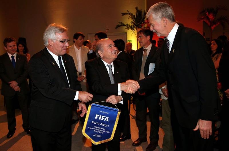 Prefeito destacou vinda de campe&otilde;es Fran&ccedil;a e Argentina na Copa de 2014