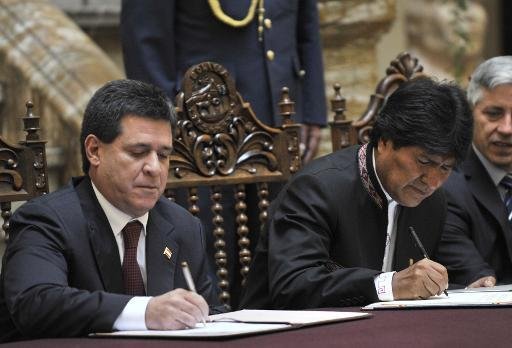 Presidentes Morales e Cartes se encontraram em Assun&ccedil;&atilde;o para firmar acordo