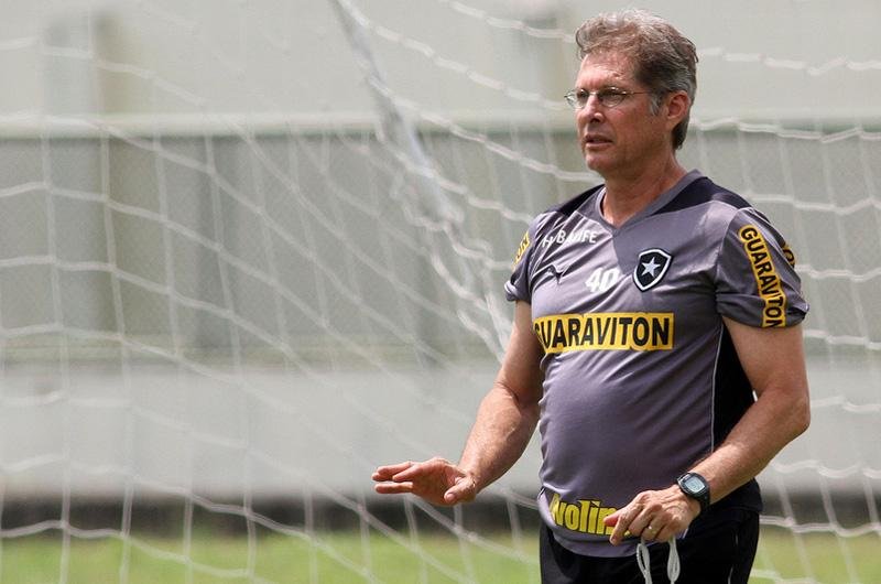 Oswaldo de Oliveira deixa o comando do Botafogo 