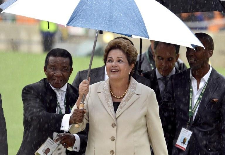 Dilma chega para missa em homenagem a Mandela