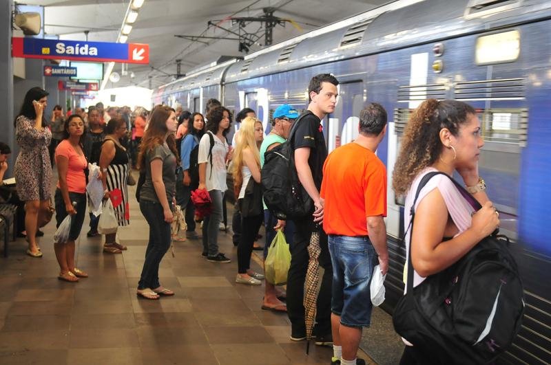&Oacute;rg&atilde;o vai disponibilizar 300 &ocirc;nibus na sexta na Regi&atilde;o Metropolitana