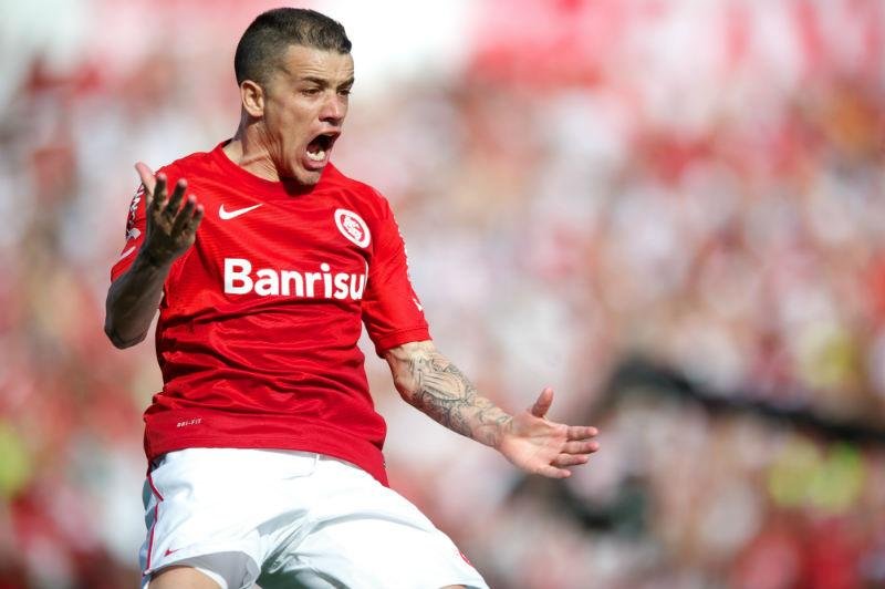 Inter n&atilde;o deve investir em grandes nomes para 2014