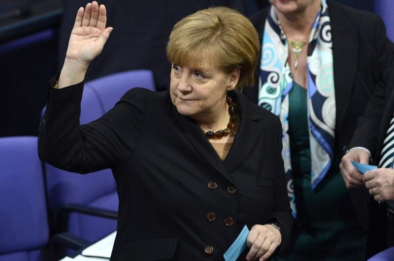 Chanceler alem&atilde; Angela Merkel toma posse para terceiro mandato