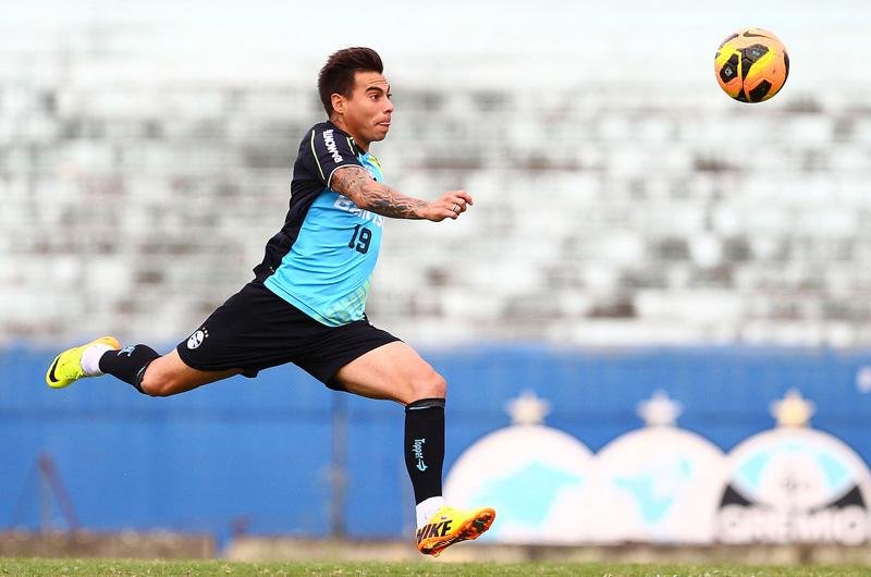 Santos est&aacute; otimista e pode fechar empr&eacute;stimo de Vargas j&aacute; na quarta-feira