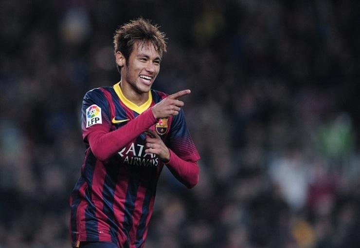Juiz espanhol pede contratos de Neymar ap&oacute;s den&uacute;ncia de apropria&ccedil;&atilde;o