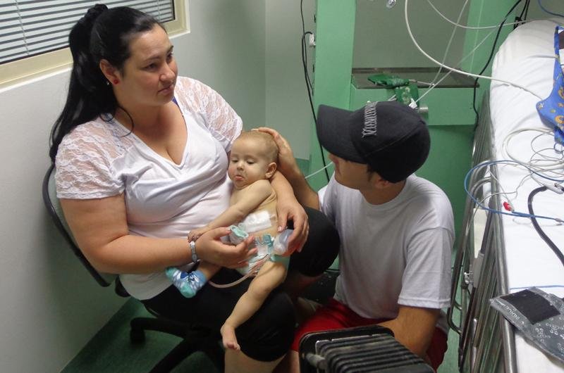Beb&ecirc; deve ter alta em duas semanas