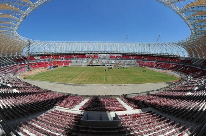 Contrato prev&ecirc; multa para atraso