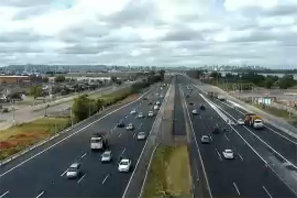 Cerca de 19,3 mil motoristas seguiram para o Litoral por freeway e ERS 040