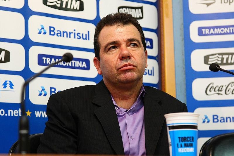 Enderson Moreira vai comandar o Gr&ecirc;mio na Libertadores