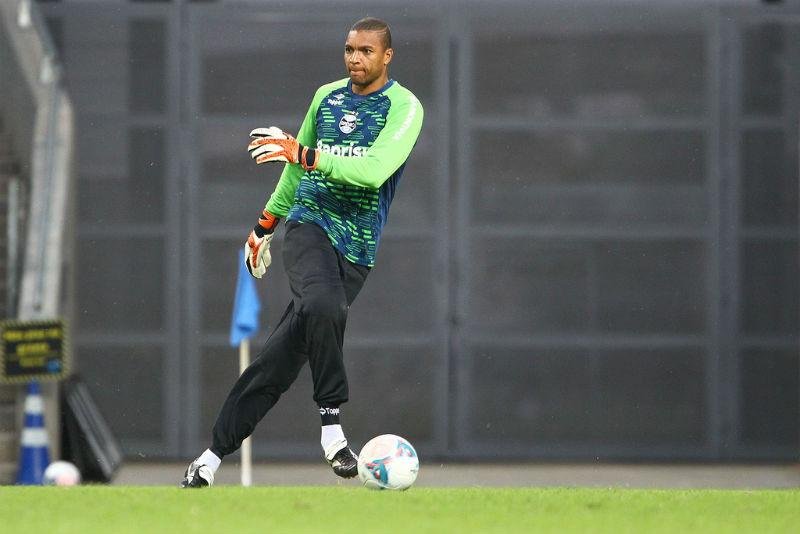 Goleiro interessa ao Inter
