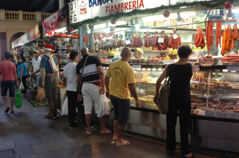 Mercado P&uacute;blico recebeu bom p&uacute;blico nesta ter&ccedil;a-feira