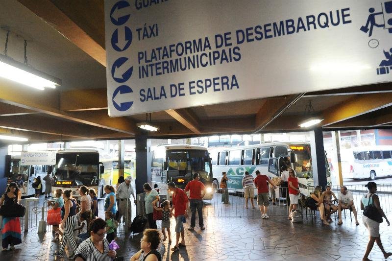 Rodovi&aacute;ria de Porto Alegre teve movimento baixo pela tarde