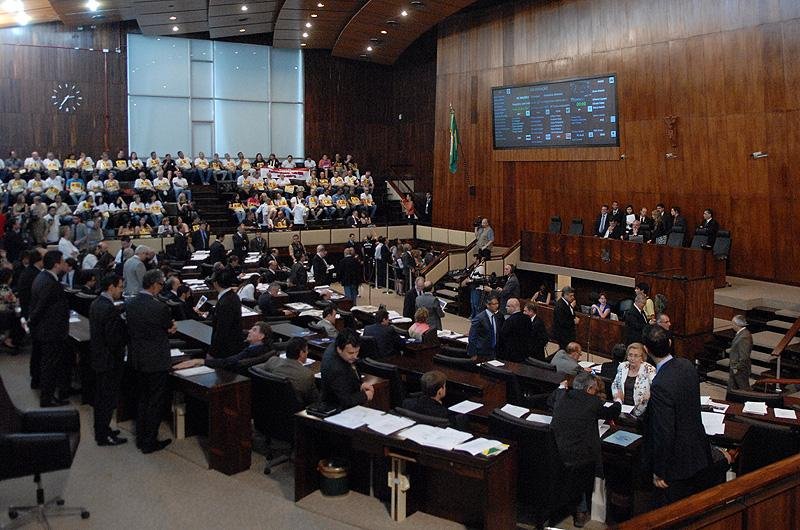 Assembleia Legislativa aprova o novo piso regional