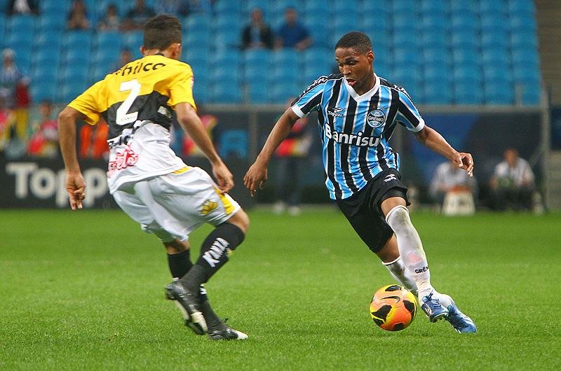 Gr&ecirc;mio espera definir compra de Wendell at&eacute; o final da semana