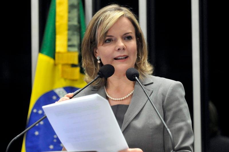 Gleisi Hoffmann &eacute; cotada para se candidatar ao governo do Paran&aacute;