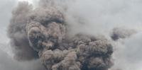 Erupção de vulcão provoca retirada de 20 mil pessoas na Indonésia