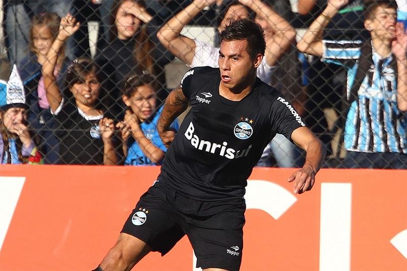 S&atilde;o Paulo desiste de empr&eacute;stimo e Vargas est&aacute; pr&oacute;ximo do Santos