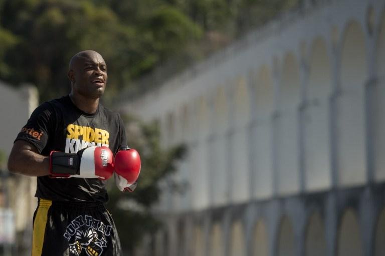 "Anderson Silva disse que vai voltar a lutar", revela t&eacute;cnico 