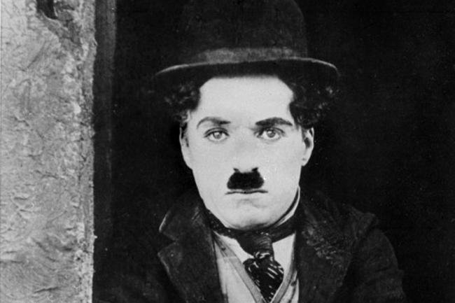 Primeira apari&ccedil;&atilde;o de &acute;Carlitos` completa 100 anos