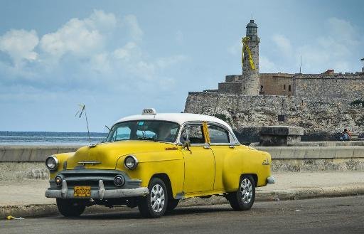 Governo cubano privatiza servi&ccedil;os de t&aacute;xi