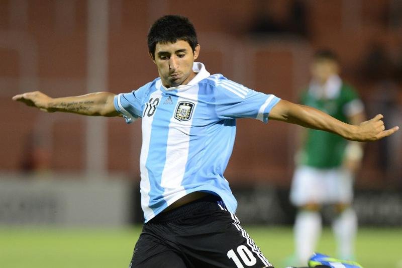 Alan Ruiz deve fechar com o Gr&ecirc;mio nesta sexta-feira