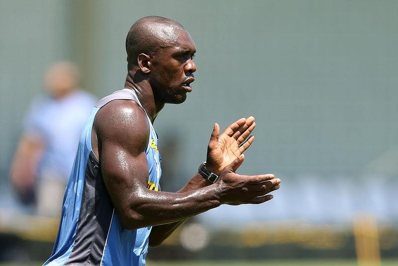 Seedorf ir&aacute; treinar o Milan na It&aacute;lia
