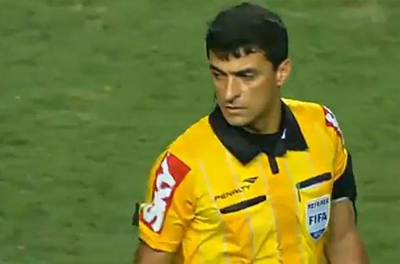 Sandro Meira Ricci &eacute; o &aacute;rbitro brasileiro escolhido para apitar na Copa