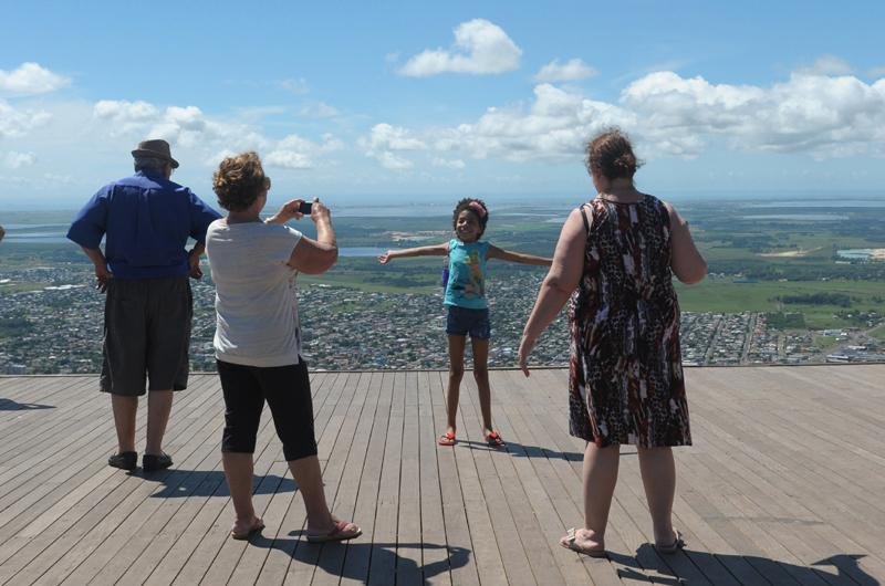Morro da Bor&uacute;ssia, em Os&oacute;rio, guarda parte da hist&oacute;ria cultural do Estado