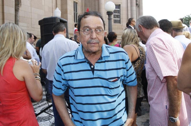 Carlos Ara&uacute;jo &eacute; ex-deputado estadual e um dos fundadores, retornou ao partido em 2013