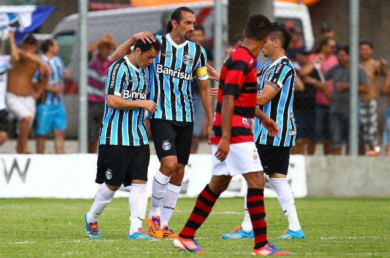 Kleber marcou o &uacute;nico gol do amistoso