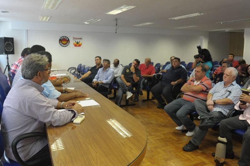 Comerci&aacute;rios foram inseridos na terceira faixa salarial, com piso de R$ 908,12