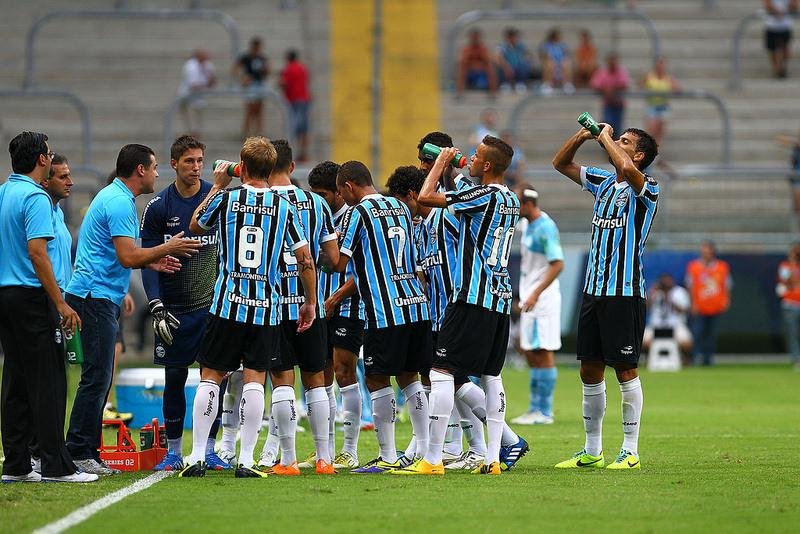 T&eacute;cnico destacou a organiza&ccedil;&atilde;o t&aacute;tica, apesar da juventude do Gr&ecirc;mio B
