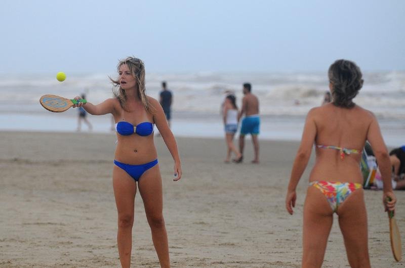 J&uacute;lia Boeira, 23 anos, disse que n&atilde;o h&aacute; nada melhor que beira da praia