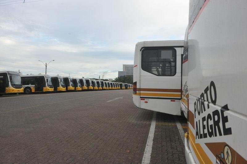 Rodovi&aacute;rios iniciaram greve nesta segunda
