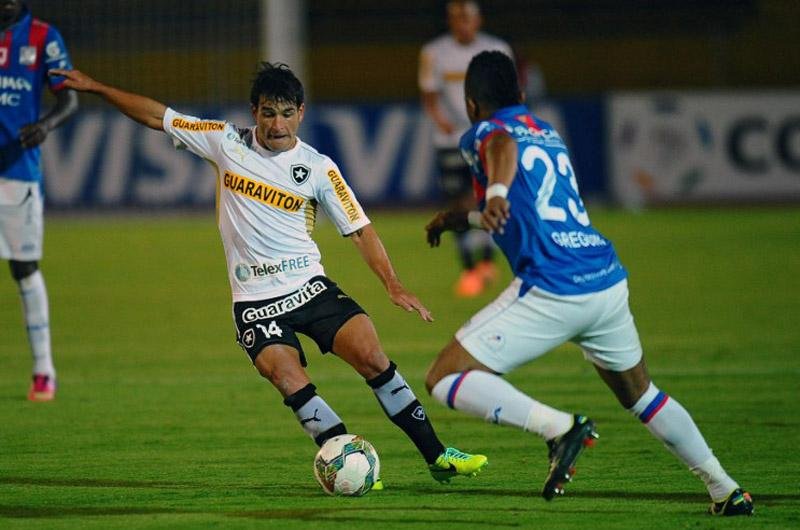 Alvinegro precisar&aacute; derrotar advers&aacute;rio no jogo de volta, no Rio