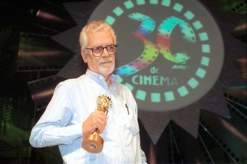 Cineasta Eduardo Coutinho &eacute; assassinado no Rio