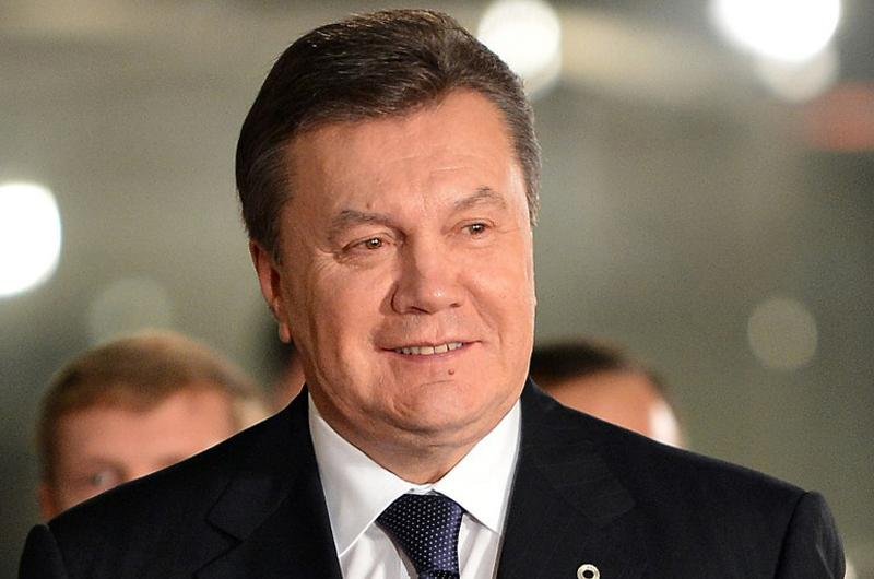 Yanukovytch pensa em duas sa&iacute;das para solucionar a crise pol&iacute;tica