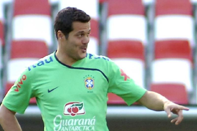 Kia Joorabchian ainda teria esperan&ccedil;as de Julio Cesar fechar com o Gr&ecirc;mio