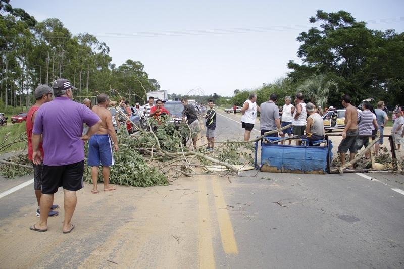 ERS-040 &eacute; liberada ap&oacute;s protesto em Viam&atilde;o