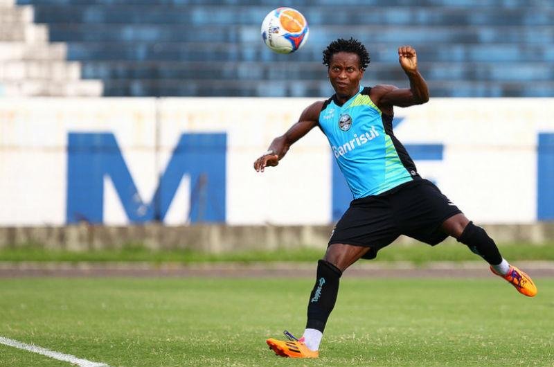 Z&eacute; Roberto prev&ecirc; Gre-Nal com dois times ofensivos